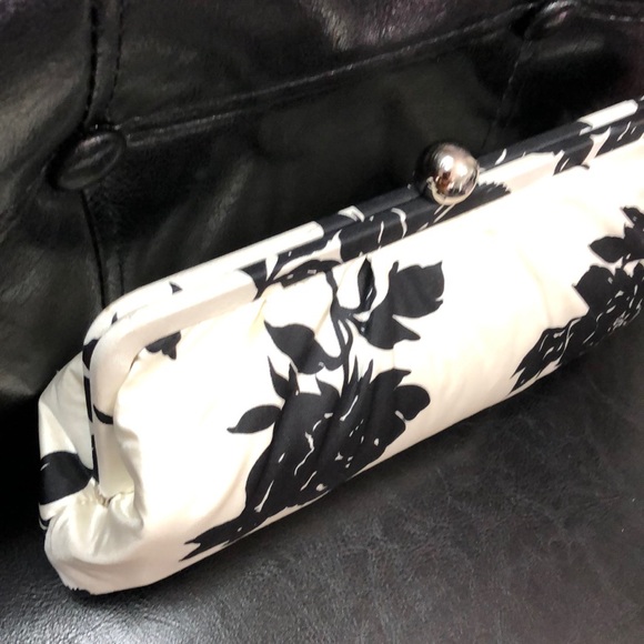 Banana Republic Silk Clutch - Picture 4 of 8
